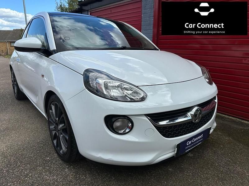 Used Vauxhall Adam Glam 70 HP (51 kW) 2014 Saturday white fever Hatchback