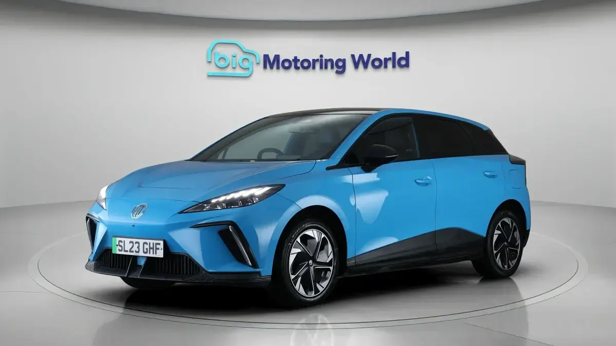 Used MG MG4 EV Trophy 319 kW (435 HP) 2023 Blue Hatchback