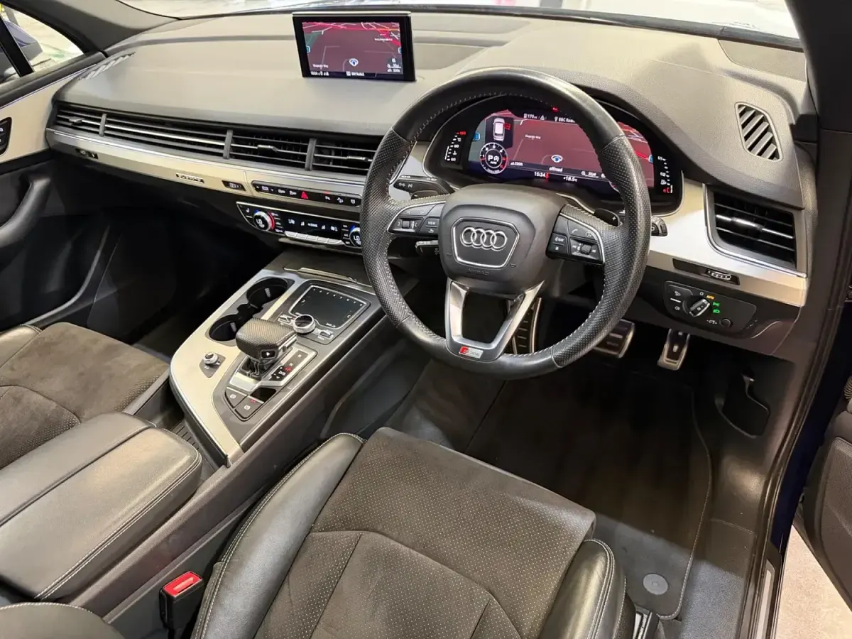Used Audi Q7 S-Line 2019 Blue SUV