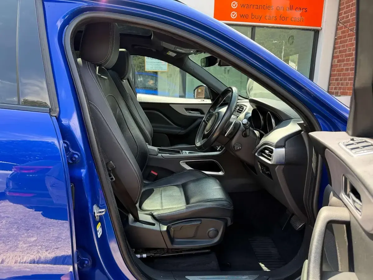 Used Jaguar F-Pace R-Sport 250 HP (183 kW) 2018 Blue SUV