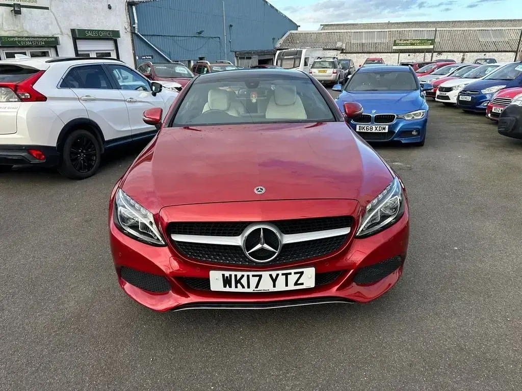 Begagnad Mercedes C200 Premium 184 HK (135 kW) 2017 Röd Sportkupé
