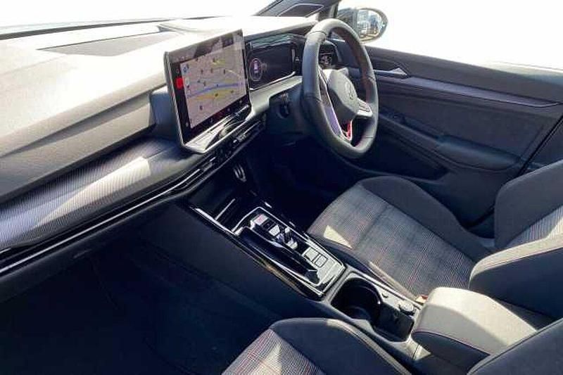 New VW Golf VIII 265 HP (194 kW) 2026