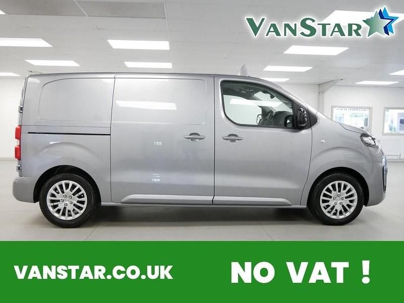 Grey Used 2024 Vauxhall Vivaro Edition Van | £23,789 (Expensive) - Image 1/4