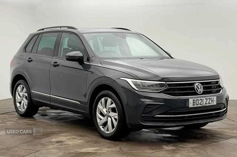 Used VW Tiguan Life 150 HP (110 kW) 2021 Grey SUV