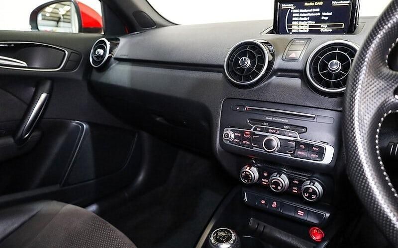 Used Audi A1 Sportback Black Edition 150 HP (110 kW) 2017 Hatchback