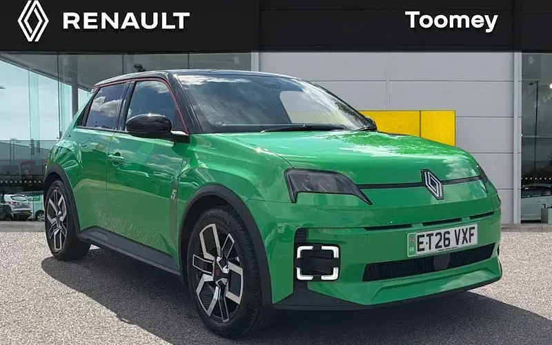 Used Renault 5 E-Tech Komfort 110 kW (150 HP) 2026 Hatchback