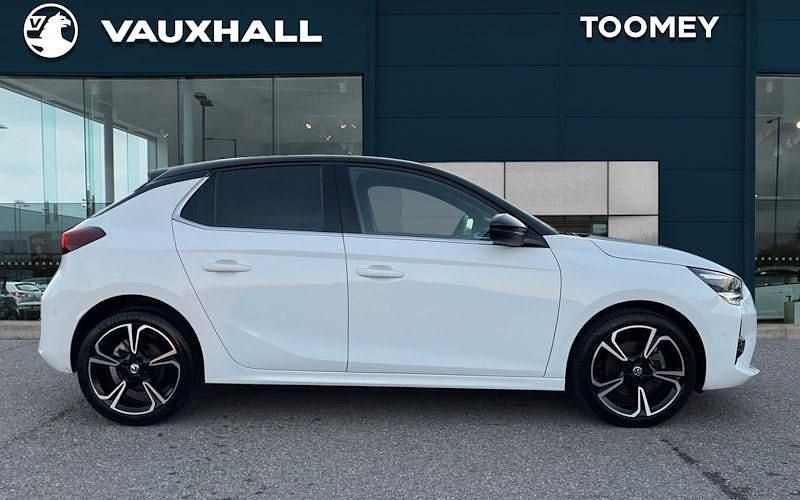 Used Vauxhall Corsa Ultimate 131 HP (96 kW) 2023 White Hatchback