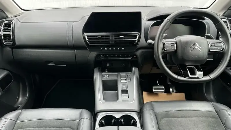 Used Citroën C5 Shine 131 HP (96 kW) 2023 Blue Hatchback
