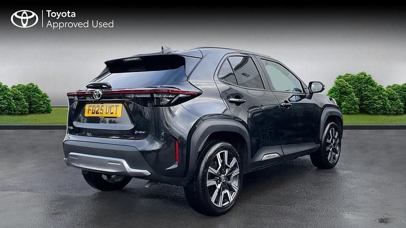 Used Toyota Yaris Hybrid 130 HP (95 kW) 2025 Black