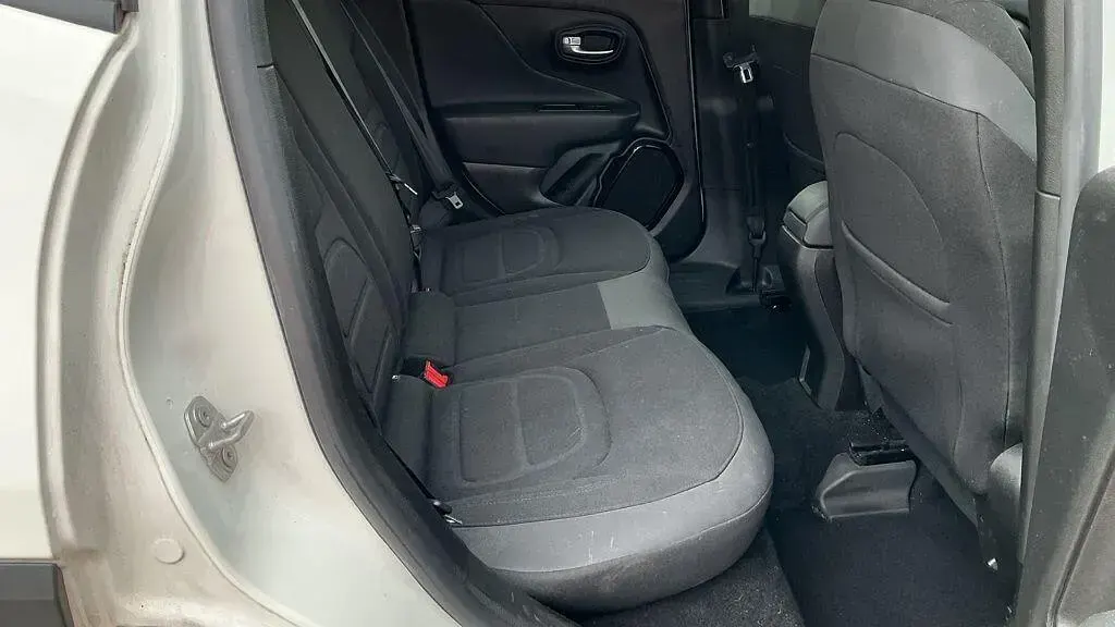 Used Jeep Renegade Night Eagle 120 HP (88 kW) 2017 White SUV