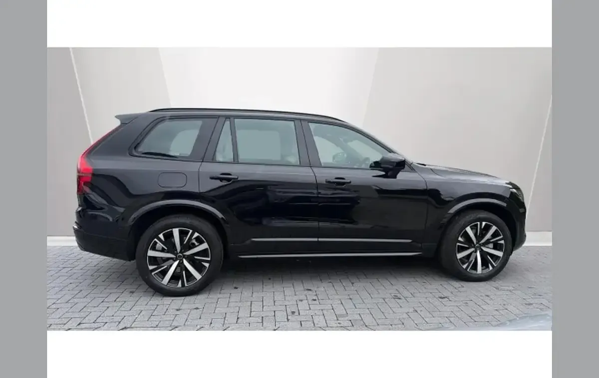 New Volvo XC90 Plus 455 HP (334 kW) 2026 Black SUV