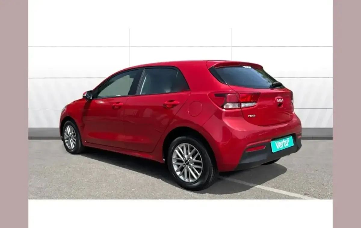 Used Kia Rio 83 HP (61 kW) 2023 Red Hatchback