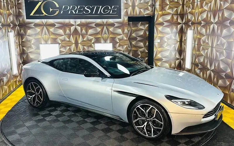 Used Aston Martin DB11 510 HP (375 kW) 2009 Silver Coupe