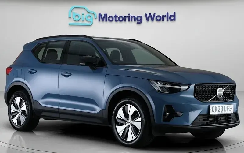 Używany Volvo XC40 Plus 211 KM (155 kW) 2023 SUV