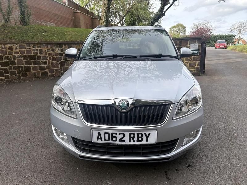 Used Skoda Fabia Elegance 105 HP (77 kW) 2012 Silver Estate