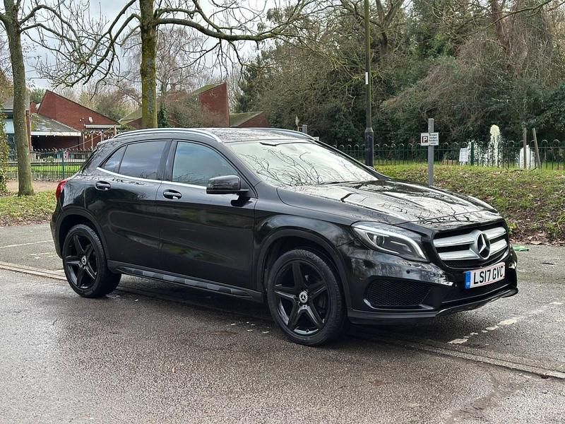 Black Used 2017 Mercedes 200 AMG line Estate | £9,995 (Fair price) - Image 1/4