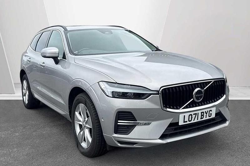 Used Volvo XC60 Momentum 194 HP (142 kW) 2022 Silver SUV