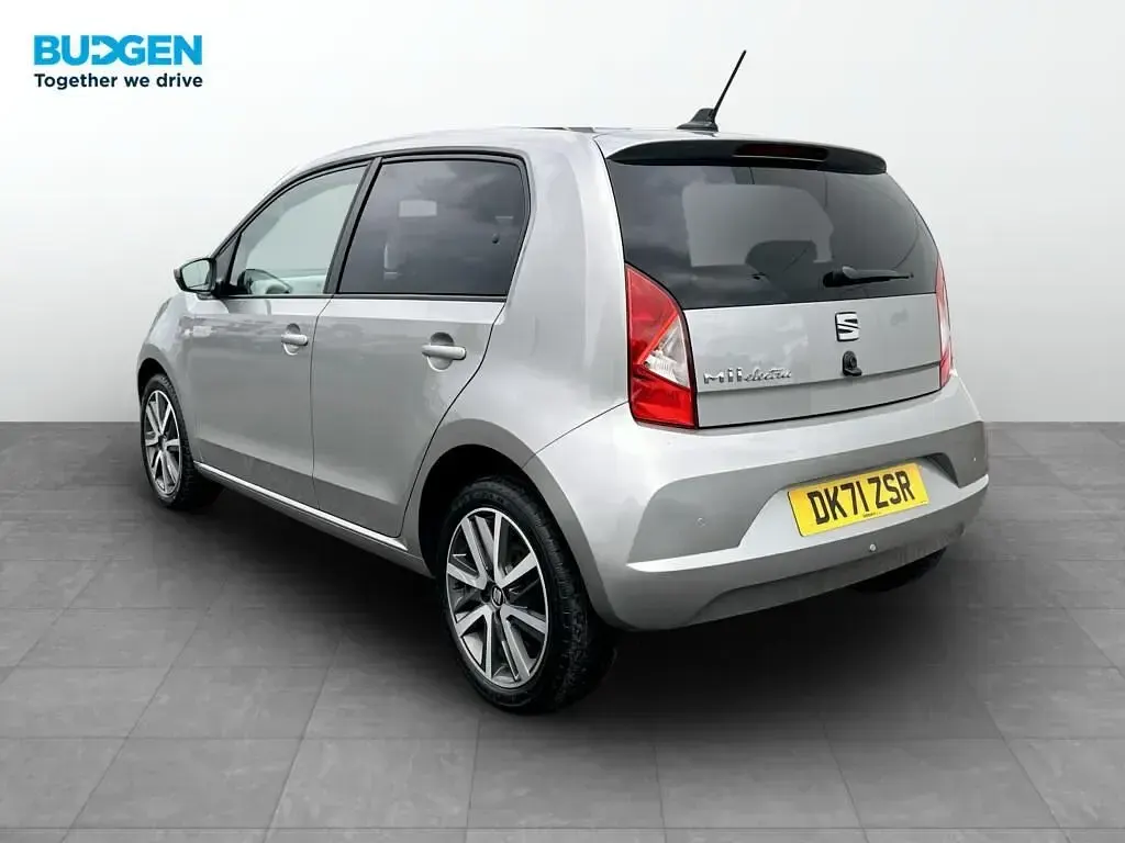 Usado Seat Mii Electric 61 kW (83 CV) 2021 Plateado Utilitario