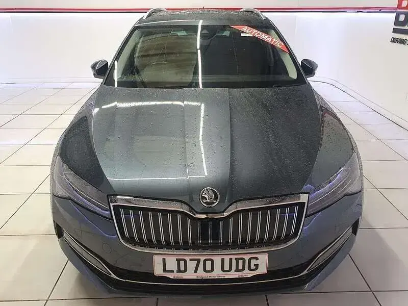 Used Skoda Superb SE Technology 218 HP (160 kW) 2020 Grey Estate