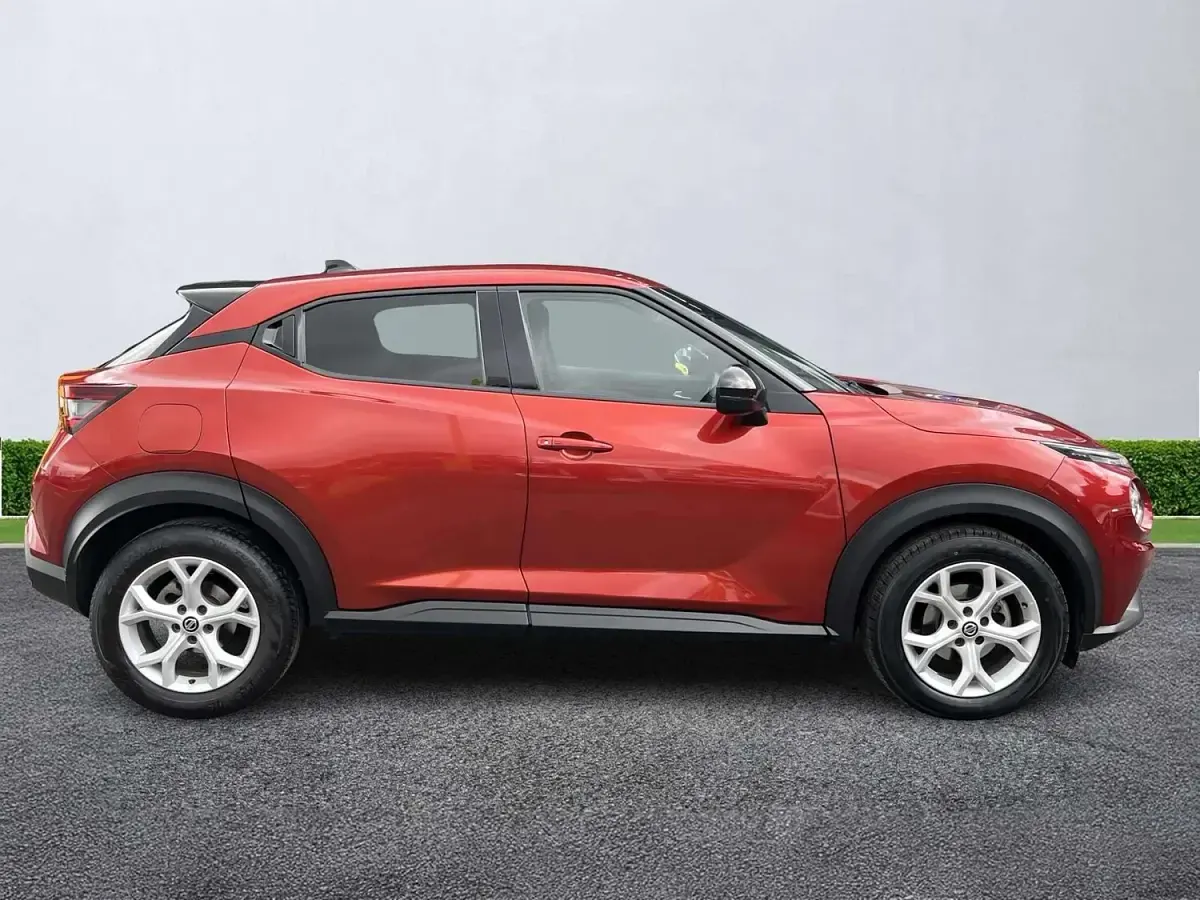 Used Nissan Juke N-Connecta 2021 Red SUV