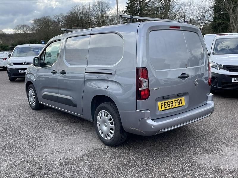 Second-hand Vauxhall Combo Sportive 100 CP (73 kW) 2019 Gri Van