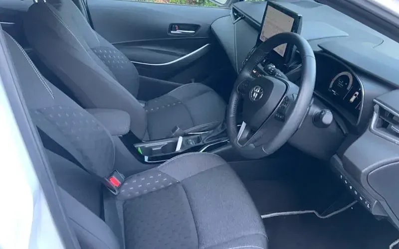 Used Toyota Corolla 196 HP (144 kW) 2025 White Estate