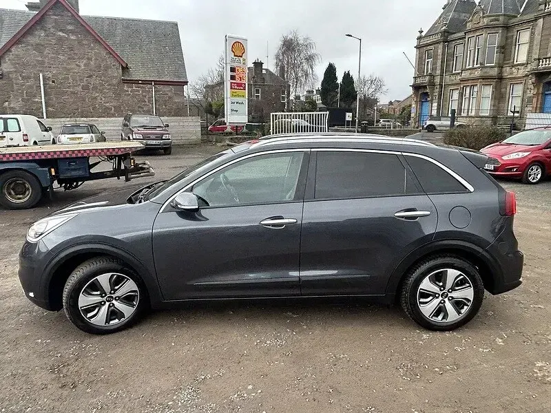 Used Kia Niro 139 HP (102 kW) 2019 Grey SUV