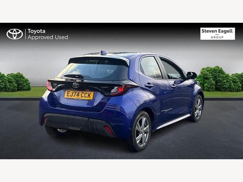 Used Toyota Yaris Hybrid 2024 Blue Hatchback