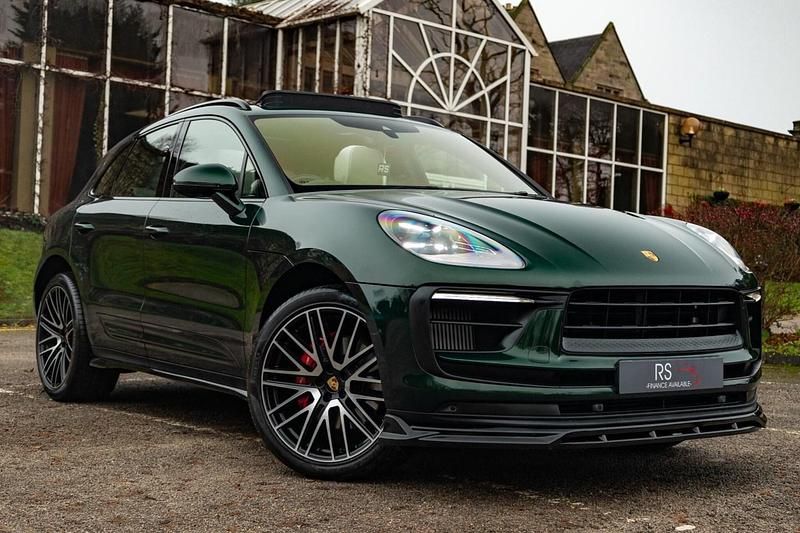 Green Used 2022 Porsche Macan SUV | £57,990 (Expensive) - Image 1/4