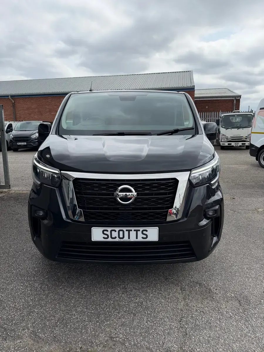 Used Nissan Primastar Tekna 2023 Black MPV