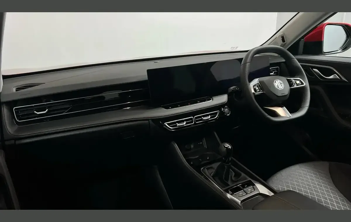 New MG HS SE 170 HP (125 kW) 2026 Red SUV
