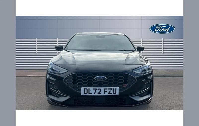 Used Ford Focus ST 280 HP (205 kW) 2023 Black Hatchback