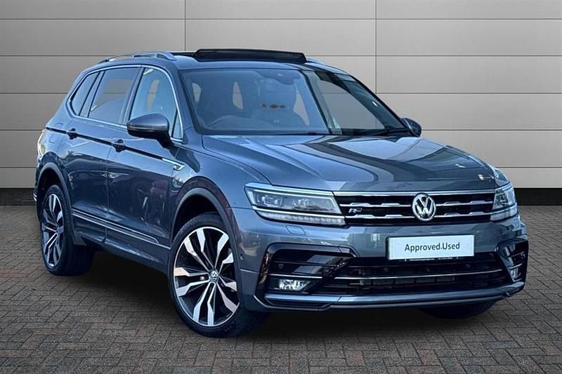 Usado VW Tiguan Allspace R-line 200 HP (147 kW) 2020 Cinzento SUV
