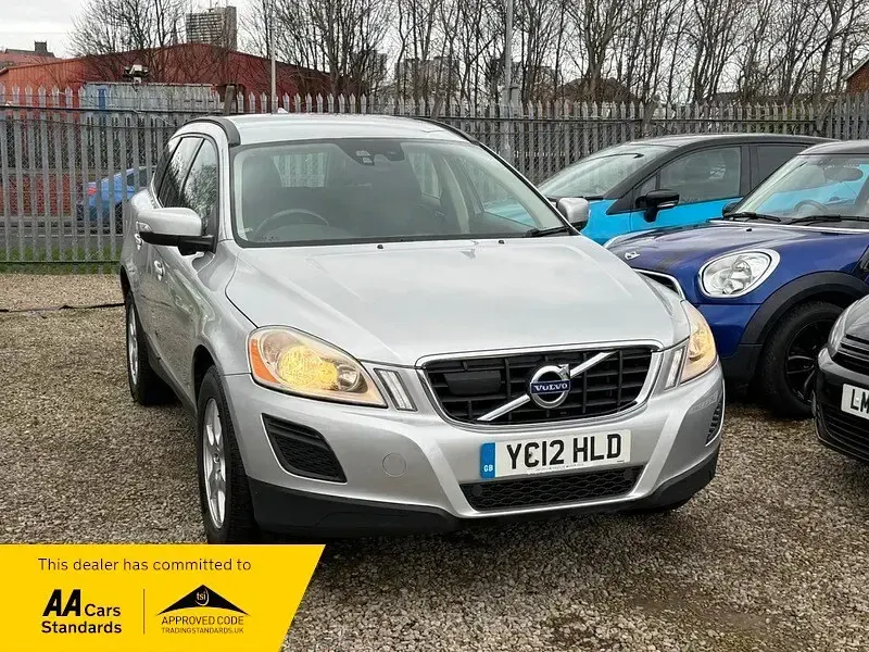 Used Volvo XC60 SE 215 HP (158 kW) 2012 Silver SUV