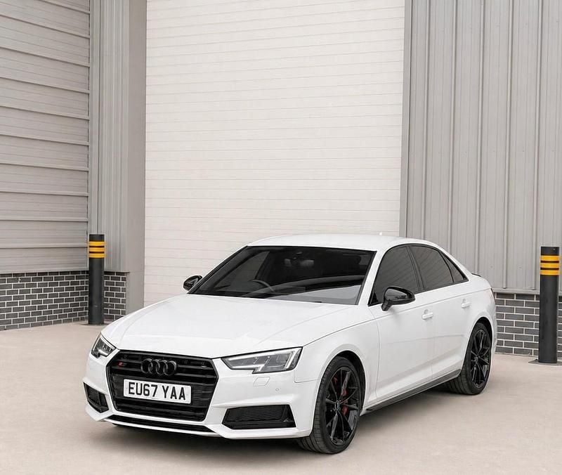Second-hand Audi A4 Premium 354 CP (260 kW) 2018 Alb Berlinǎ