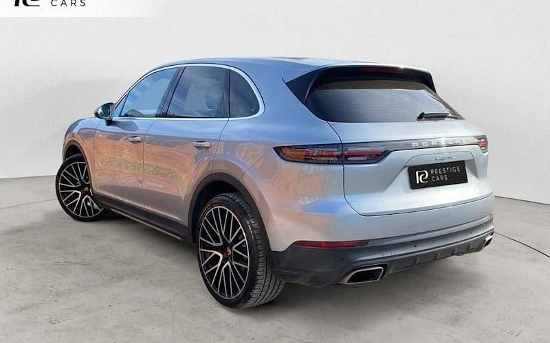 Begagnad Porsche Cayenne 340 HK (250 kW) 2021 Silver SUV
