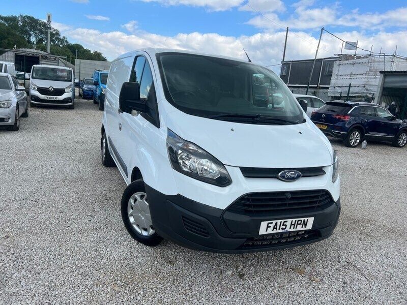 White Used 2015 Ford Transit Custom Van | £7,695 (Fair price) - Image 1/4