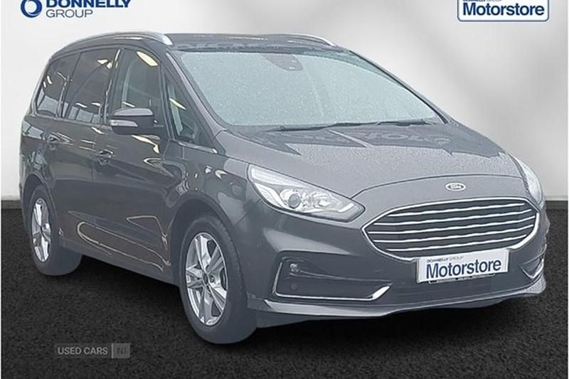 Usado Ford Galaxy Titanium 190 HP (139 kW) 2022 Cinzento Monovolume