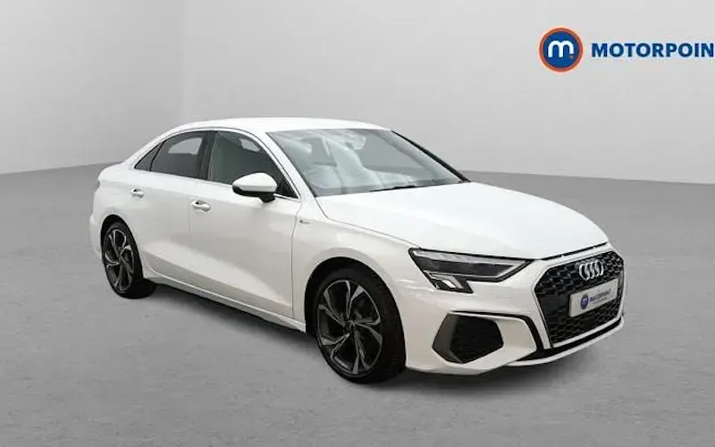 Używany Audi A3 S-Line 110 KM (80 kW) 2024 Sedan/Limuzyna