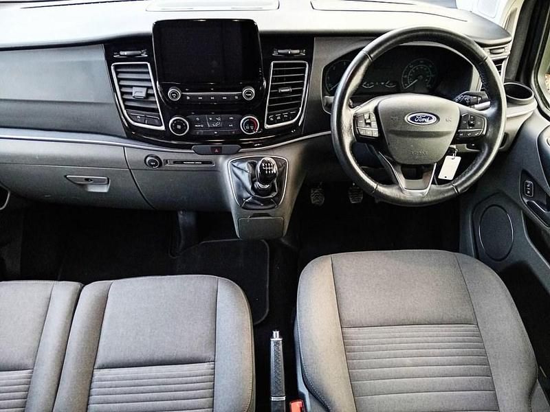 Used Ford Tourneo Titanium 130 HP (95 kW) 2020 Silver MPV
