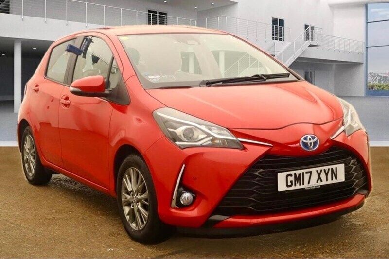 Used 2017 Toyota Yaris Hybrid | £10,000 (Good price) - Image 1/1
