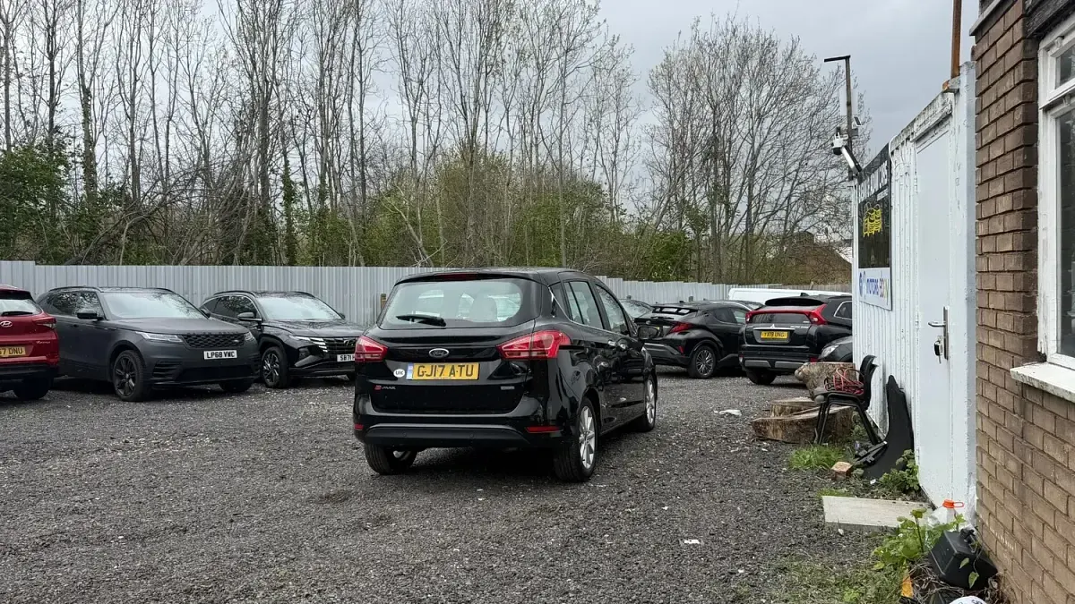 Used Ford B-MAX Zetec 2017 Black MPV