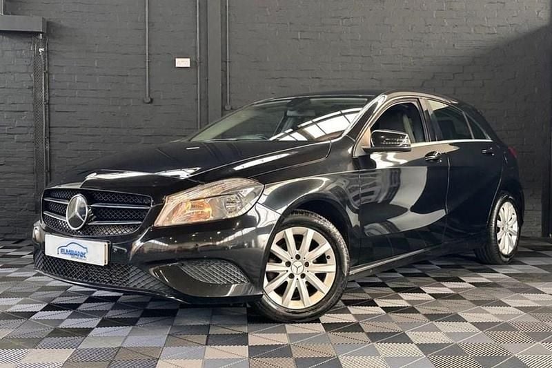 Used Mercedes A180 SE 109 HP (80 kW) 2014 Black Hatchback