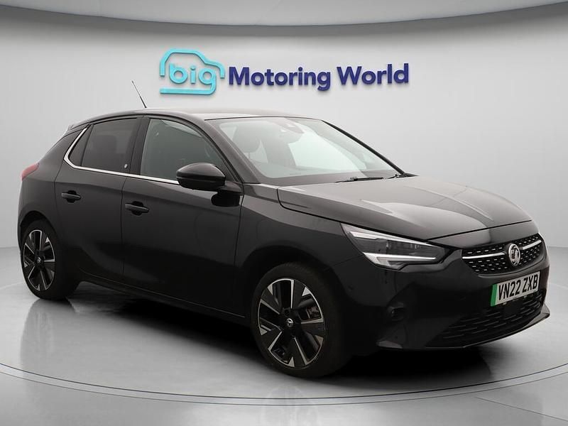 Black Used 2022 Vauxhall Corsa-e Elite Hatchback | £11,200 (Fair price) - Image 1/4