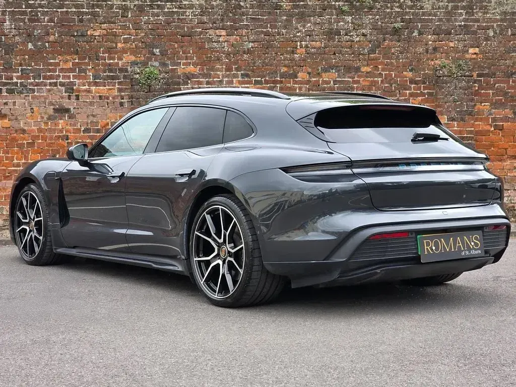 Used Porsche Taycan Performance Package 22 kW (30 HP) 2022 Grey Estate