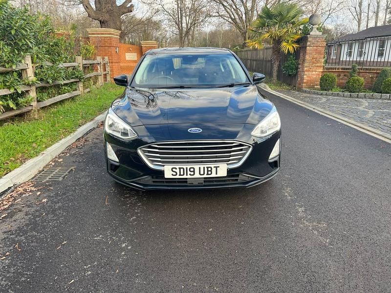 Usado Ford Focus Zetec 120 HP (88 kW) 2019 Preto Citadino