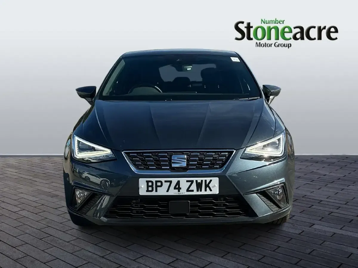 Usado Seat Ibiza XCELLENCE 115 HP (84 kW) 2025 Cinzento Citadino