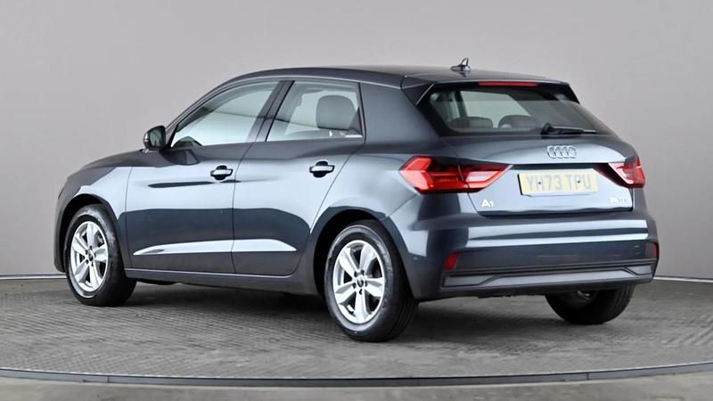 Used Audi A1 Comfort 95 HP (69 kW) 2023 Grey SUV