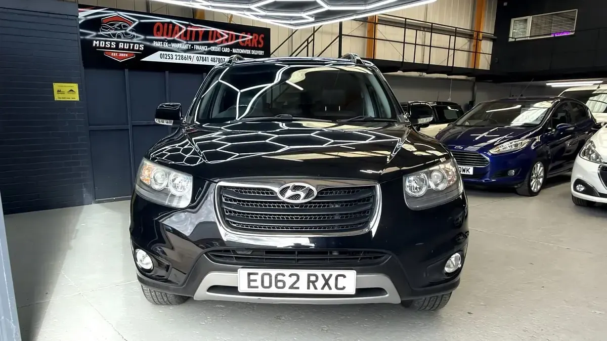 Used Hyundai Santa Fe Premium 197 HP (144 kW) 2012 Black SUV