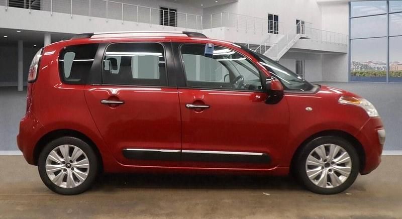 Used Citroën C3 Picasso Exclusive 90 HP (66 kW) 2014 Red MPV